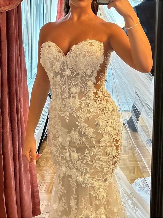 Dresses & Skirts - Lace Floral Wedding Dress and gown